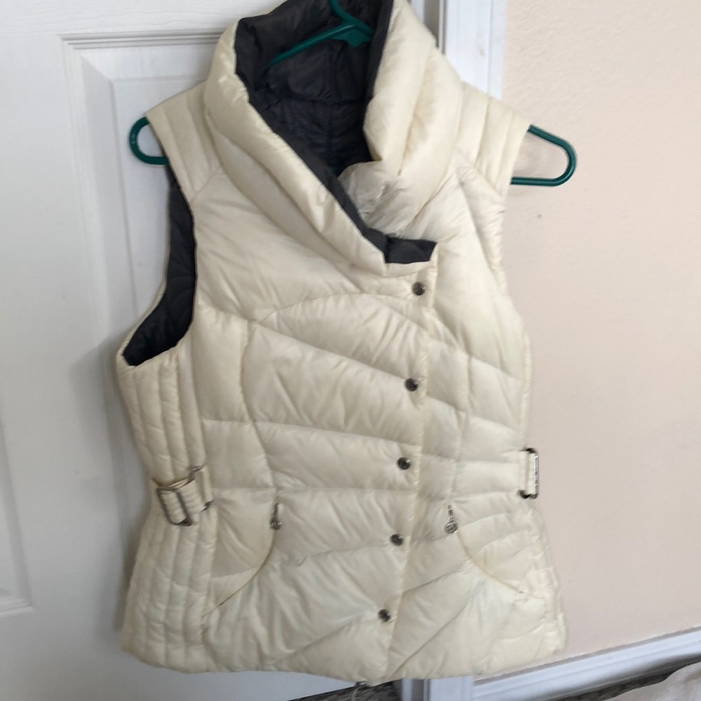Lululemon cream vest